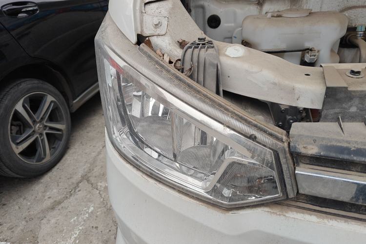 Used Dongfeng Yufeng EM26 2023 Standard Edition 41.472 kWh Henan Lithium Power Right Front Headlight