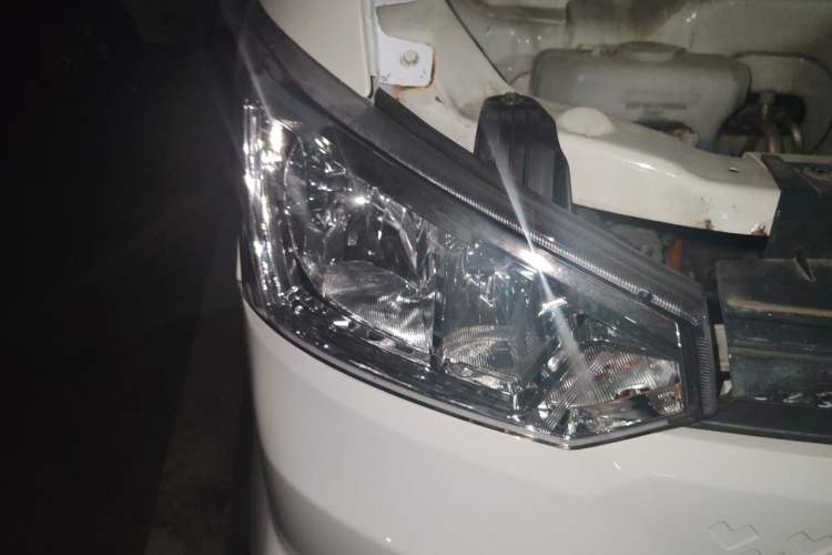 Used Dongfeng Yufeng EM26 2023 Standard Edition 41.472 kWh Henan Lithium Power Right Front Headlight
