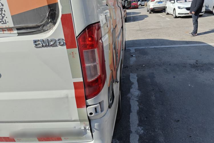Used Dongfeng Yufeng EM26 2023 High-End Model 41.86 kWh CATL Right Rear Taillight