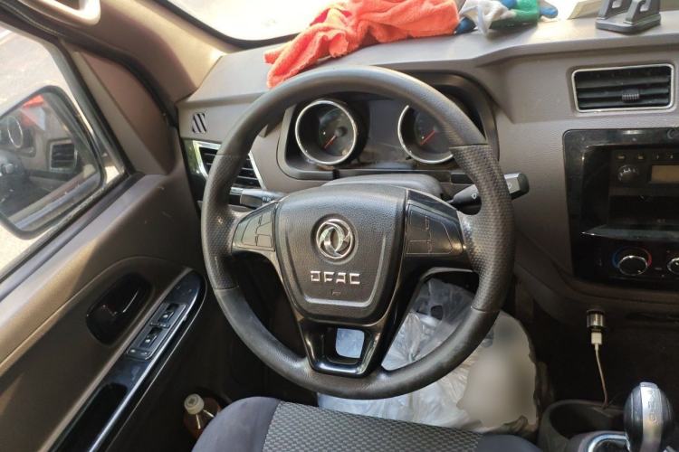 Used Dongfeng Yufeng EM26 2023 Standard Edition 41.472 kWh Henan Lithium Power Steering Wheel