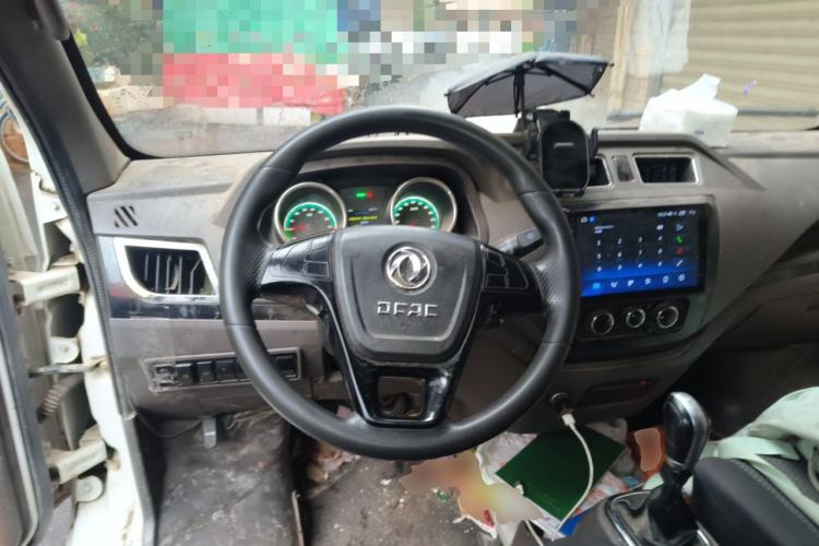 Used Dongfeng Yufeng EM26 2023 Standard Edition 41.472 kWh Henan Lithium Power Steering Wheel