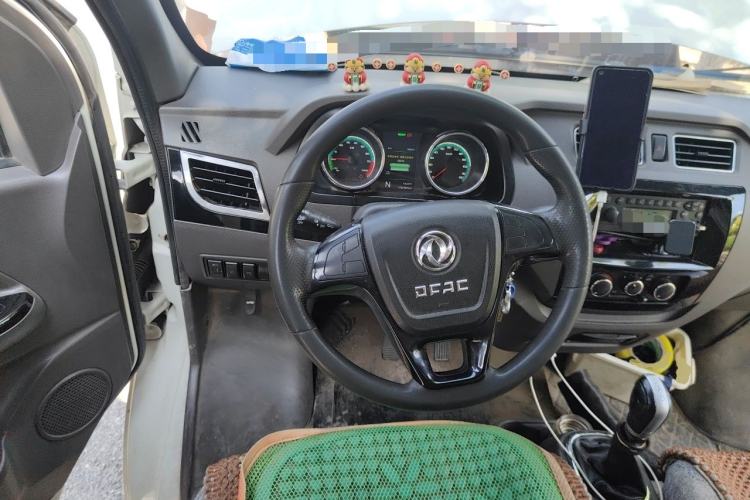 Used Dongfeng Yufeng EM26 2023 Standard Edition 41.472 kWh Henan Lithium Power Steering Wheel