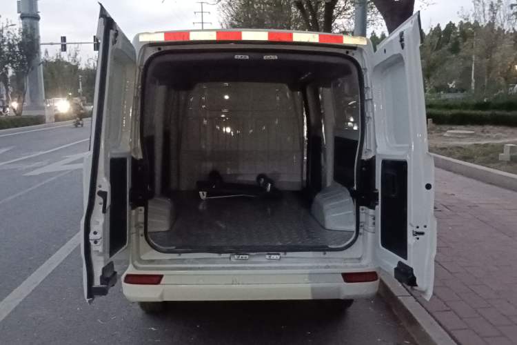 Used Dongfeng Yufeng EM26 2023 High-End Model 41.86 kWh CATL Trunk