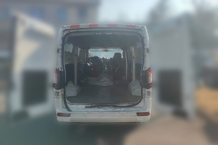 Used Dongfeng Yufeng EM26 2023 Standard Edition 41.472 kWh Henan Lithium Power Trunk