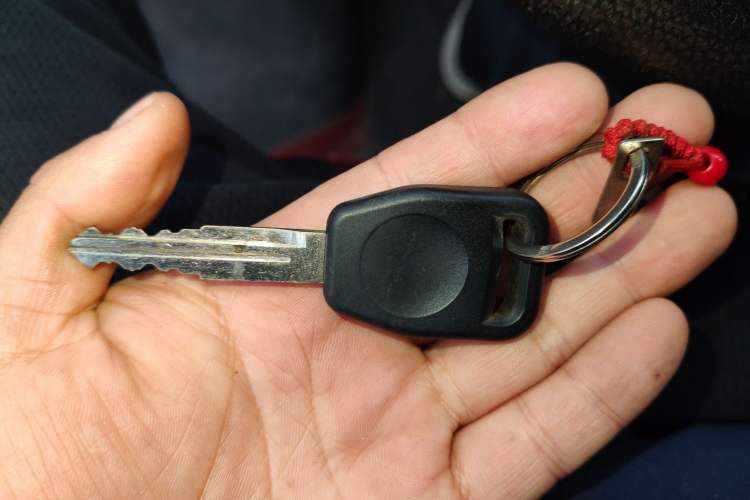 Used Dongfeng Yufeng EM26 2023 Standard Edition 41.472 kWh Henan Lithium Power Vehicle Key