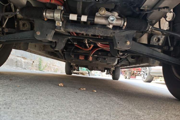 Used Dongfeng Yufeng EM26  Chassis Front