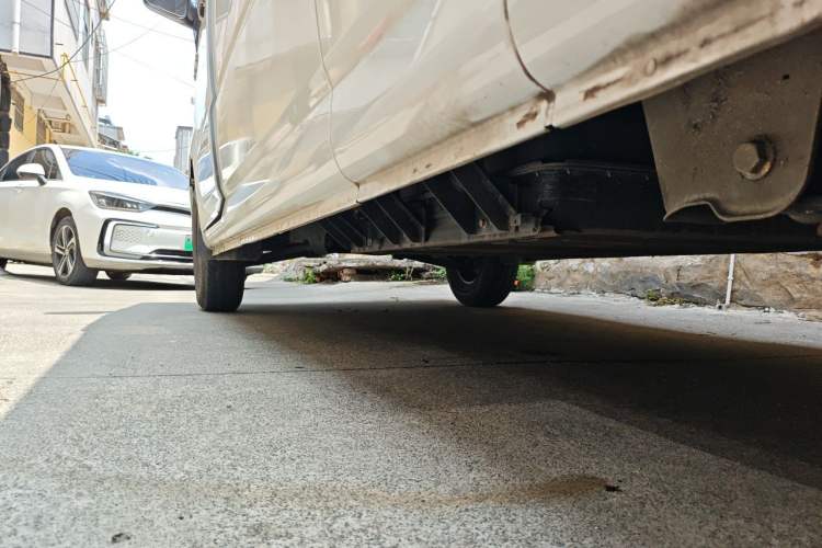 Used Dongfeng Yufeng EM26  Chassis Rear Left