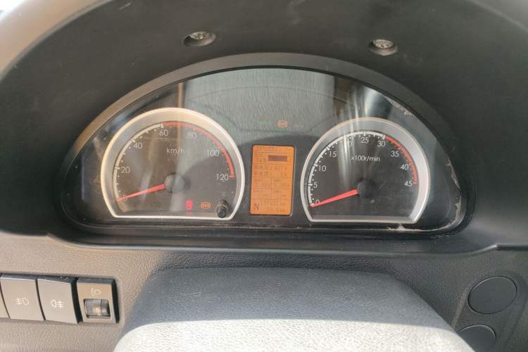 Used Dongfeng Yufeng EV 2018 EA100 Logistics Vehicle 95 kWh Instrument Cluster