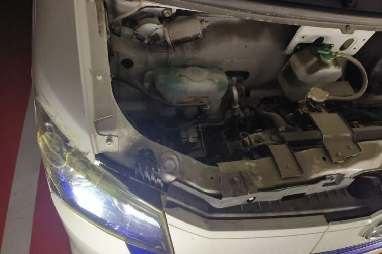 Used Dongfeng Yufeng EV  Engine Bay Right