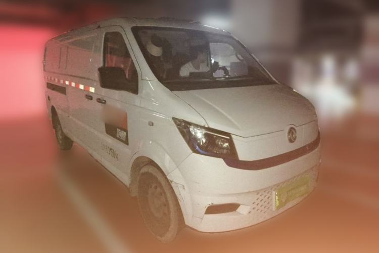 Used Dongfeng Yufeng EV  Front Right 45 Deg
