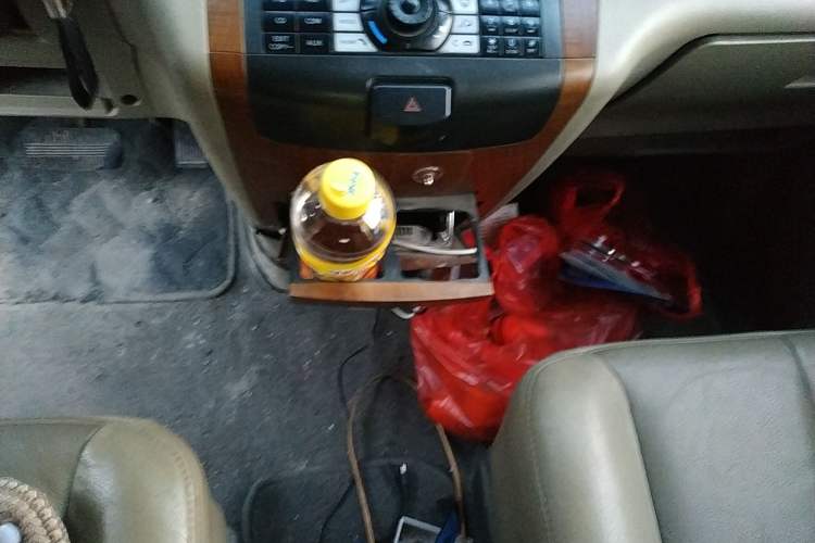 Used Dongfeng Yumsun 2009 2.5L Automatic Luxury Edition Gear Lever