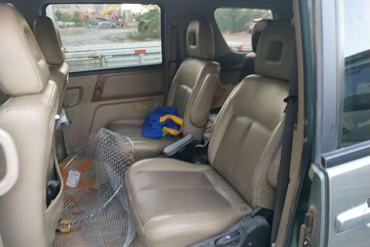 Used Dongfeng Yumsun 2009 2.5L Automatic Luxury Edition Left Rear Seat