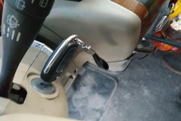 Used Dongfeng Yumsun 2009 2.5L Automatic Luxury Edition Vehicle Key