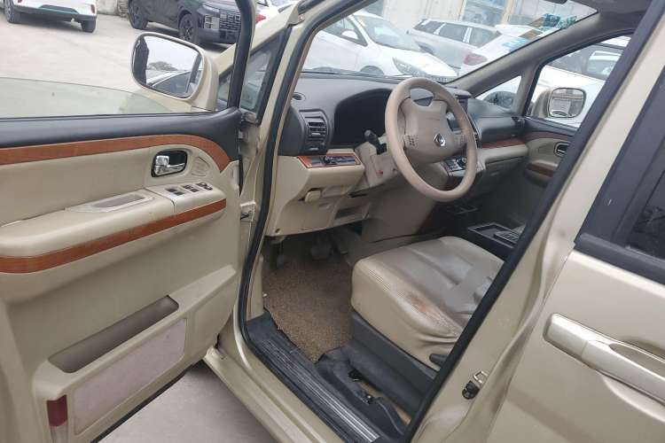 Used Dongfeng Yumsun 2009 2.5L Automatic Luxury Edition Driver Seat
