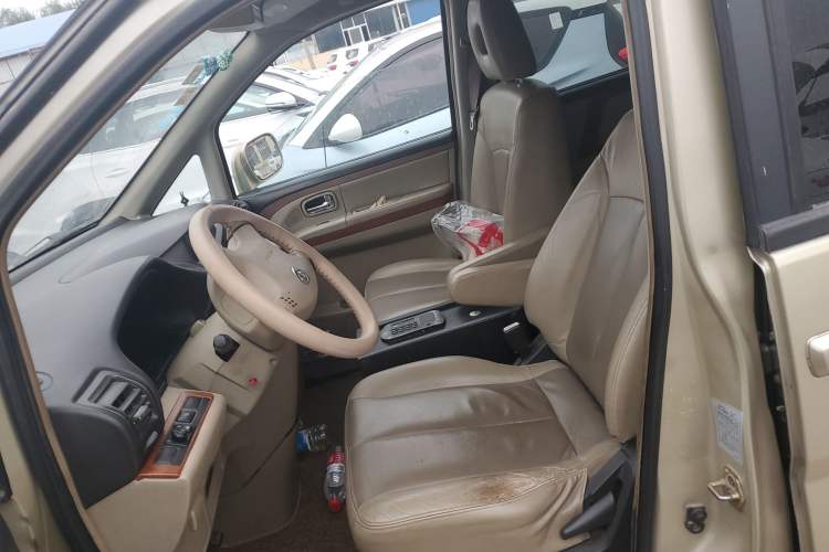 Used Dongfeng Yumsun 2009 2.5L Automatic Luxury Edition Left Front Seat
