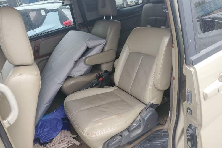 Used Dongfeng Yumsun 2009 2.5L Automatic Luxury Edition Left Rear Seat