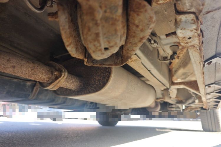 Used Dongfeng Yumsun 2009 2.0L Manual Luxury Edition Chassis Rear Right