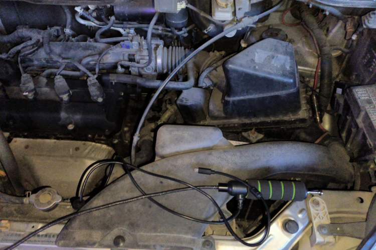 Used Dongfeng Yumsun 2009 2.5L Automatic Luxury Edition Engine Bay Left