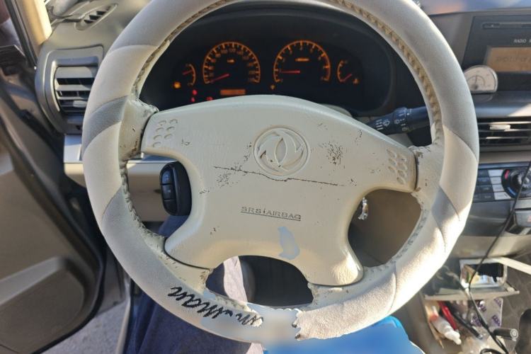 Used Dongfeng Yumsun 2009 2.0L Manual Luxury Edition Steering Wheel