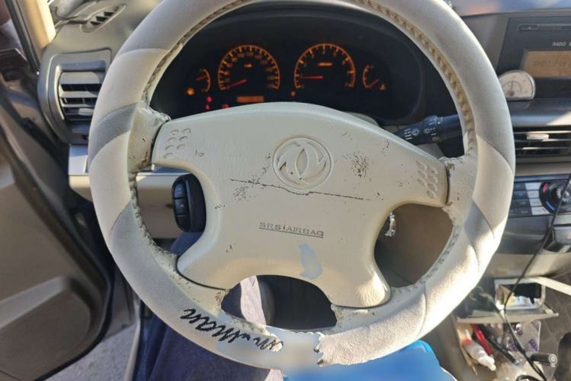 Used Dongfeng Yumsun 2009 2.0L Manual Luxury Edition Steering Wheel
