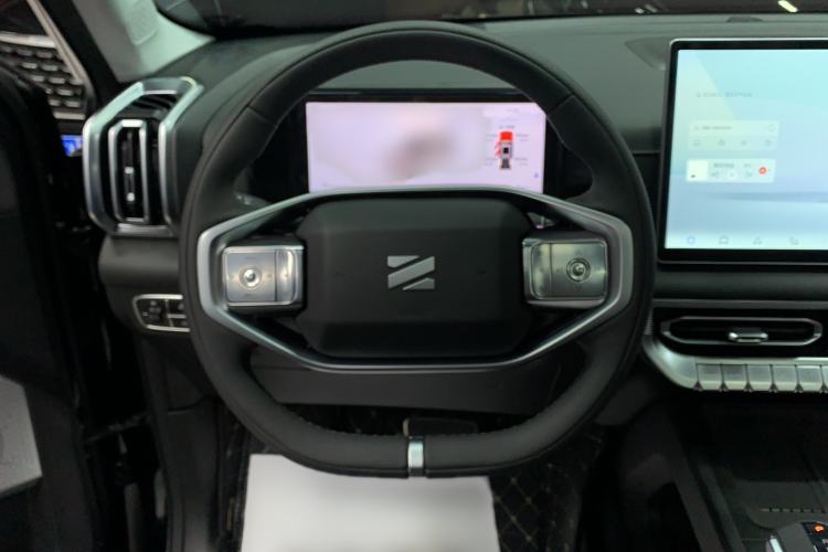 Used Dongfeng Zhengzhou Nissan Z9 2025 GT 2.3T Automatic Diesel 4x4 Smart Edition Steering Wheel