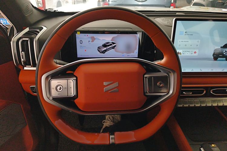 Used Dongfeng Zhengzhou Nissan Z9 2025 GT 2.0T Automatic Gasoline 4x4 First-Edition Smart Edition Steering Wheel