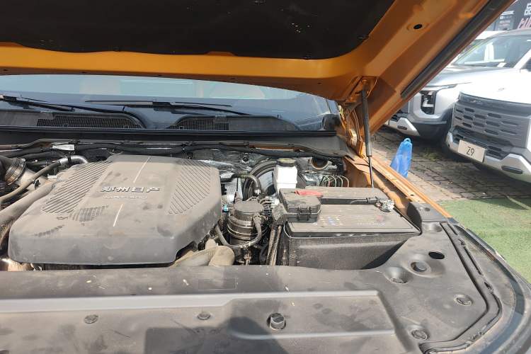 Used Dongfeng Zhengzhou Nissan Z9 2025 GT 2.3T Automatic Diesel 4x4 First-Edition Smart Edition Engine Bay Left