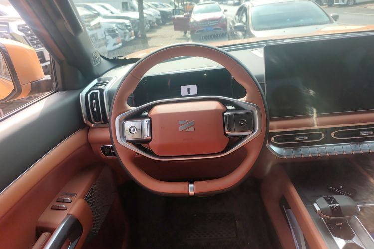 Used Dongfeng Zhengzhou Nissan Z9 2025 GT 2.3T Automatic Diesel 4x4 First-Edition Smart Edition Steering Wheel