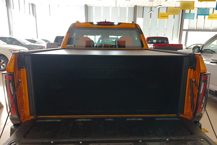 Used Dongfeng Zhengzhou Nissan Z9 2025 GT 2.3T Automatic Diesel 4x4 Smart Edition Trunk
