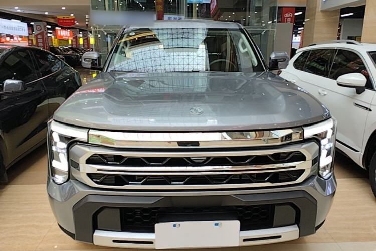 Used Dongfeng Zhengzhou Nissan Z9 2025 GT 2.3T Automatic Diesel 4x4 First Edition – Enjoyment Version Front