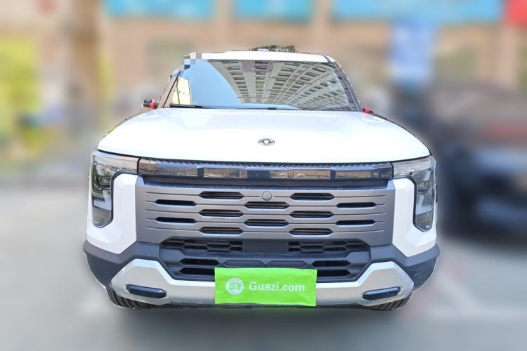 Used Dongfeng Zhengzhou Nissan Z9 2025 2.0T Automatic Gasoline 4WD Enjoyment Edition with Long Cargo Bed Front