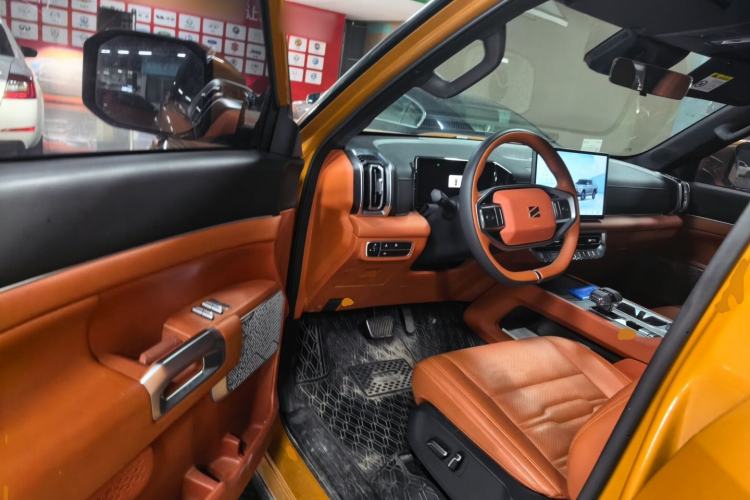 Used Dongfeng Zhengzhou Nissan Z9 2025 GT 2.3T Automatic Diesel 4x4 First-Edition Smart Edition Driver Seat