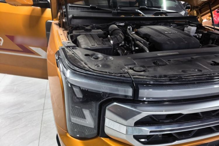 Used Dongfeng Zhengzhou Nissan Z9 2025 GT 2.3T Automatic Diesel 4x4 First-Edition Smart Edition Engine Bay Right