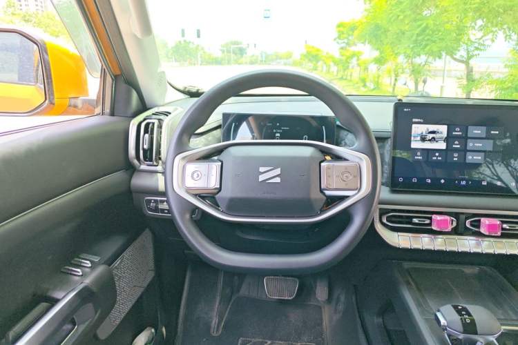 Used Dongfeng Zhengzhou Nissan Z9 2025 2.3T Automatic Diesel Two-Wheel Drive Enjoyment Edition Steering Wheel
