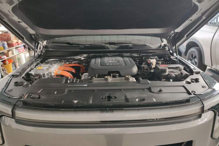 Used Dongfeng Zhengzhou Nissan Z9 GE PHEV 2025 135 km All-Wheel-Drive Exploration Edition Engine Bay