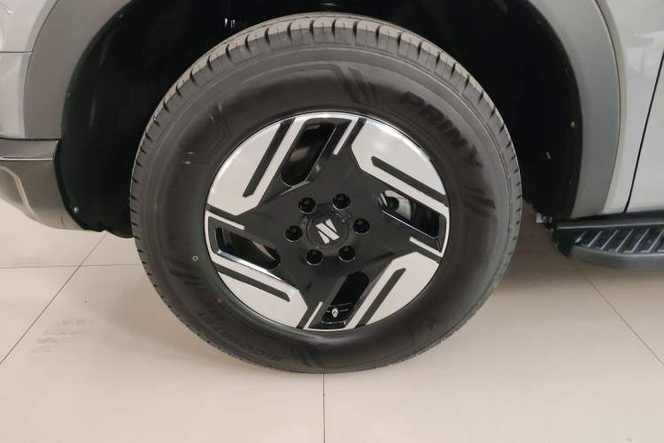 Used Dongfeng Zhengzhou Nissan Z9 GE PHEV 2025 135 km All-Wheel-Drive Exploration Edition Exterior 7