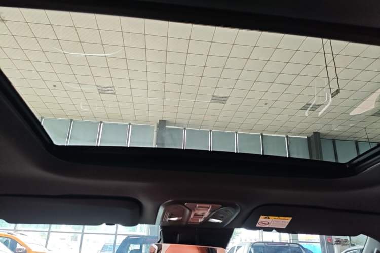 Used Dongfeng Zhengzhou Nissan Z9 GE PHEV 2025 135KM All-Wheel Drive Deluxe Edition Headliner