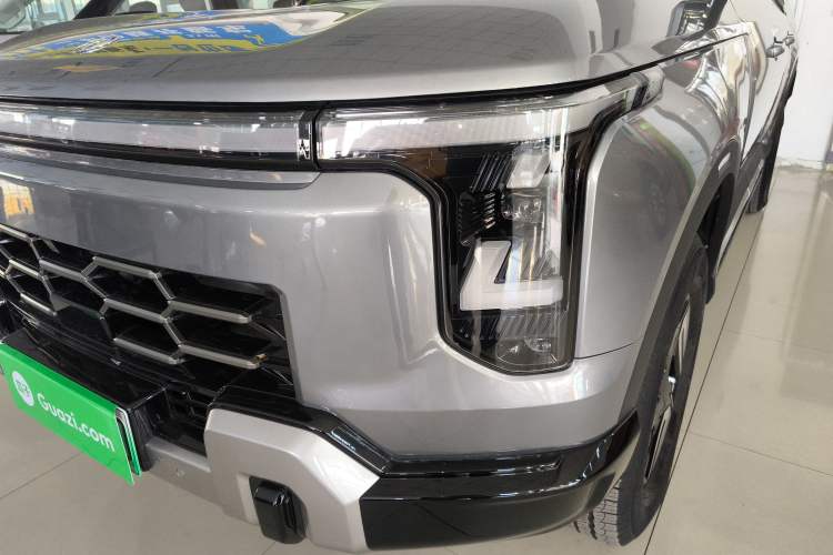 Used Dongfeng Zhengzhou Nissan Z9 GE PHEV 2025 135KM All-Wheel Drive Deluxe Edition Left Front Headlight