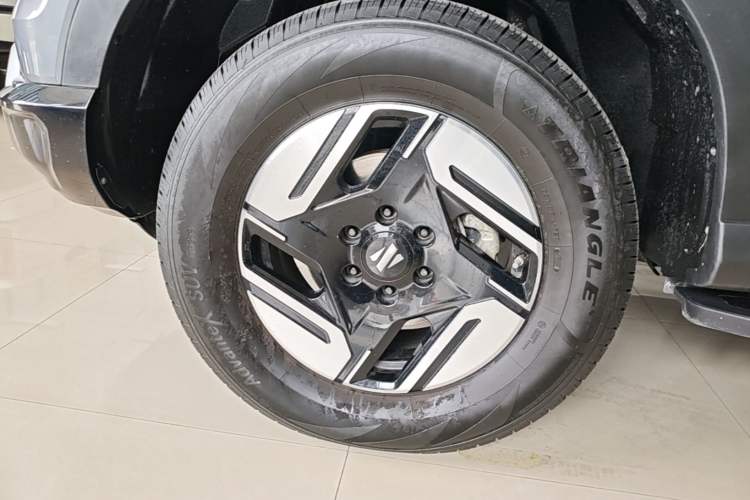 Used Dongfeng Zhengzhou Nissan Z9 GE PHEV 2025 135KM All-Wheel Drive Deluxe Edition Left Front Wheel Hub