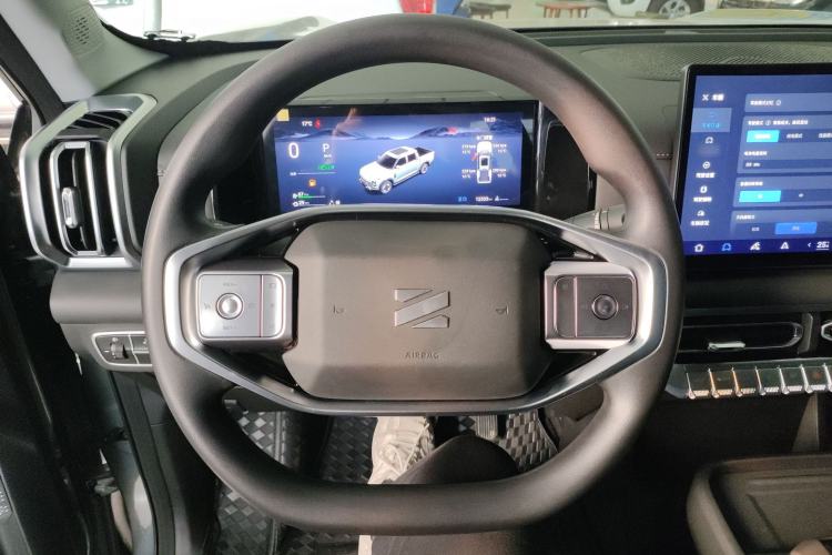 Used Dongfeng Zhengzhou Nissan Z9 GE PHEV 2025 135 km All-Wheel-Drive Exploration Edition Steering Wheel