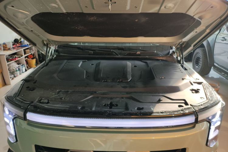 Used Dongfeng Zhengzhou Nissan Z9 GE PHEV 2025 135KM All-Wheel Drive Deluxe Edition Engine Bay