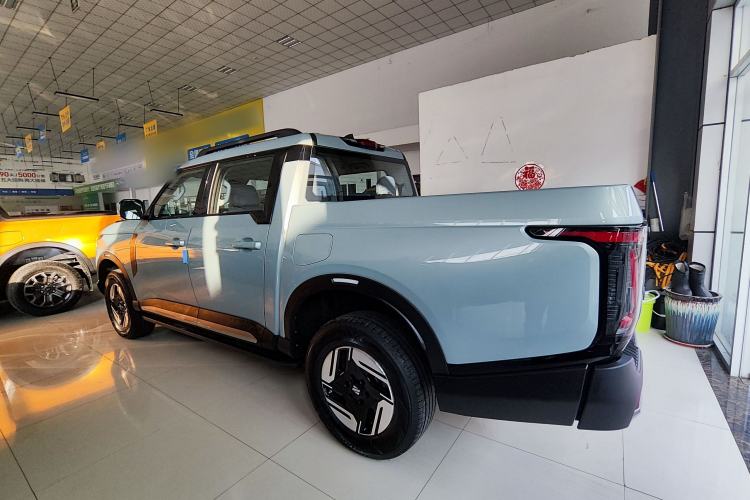 Used Dongfeng Zhengzhou Nissan Z9 GE PHEV 2025 135KM All-Wheel Drive Deluxe Edition Exterior 3