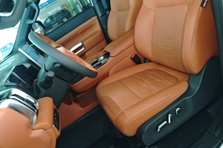 Used Dongfeng Zhengzhou Nissan Z9 GE PHEV 2025 Model 135KM All-Wheel-Drive Luxury Edition Left Front Seat