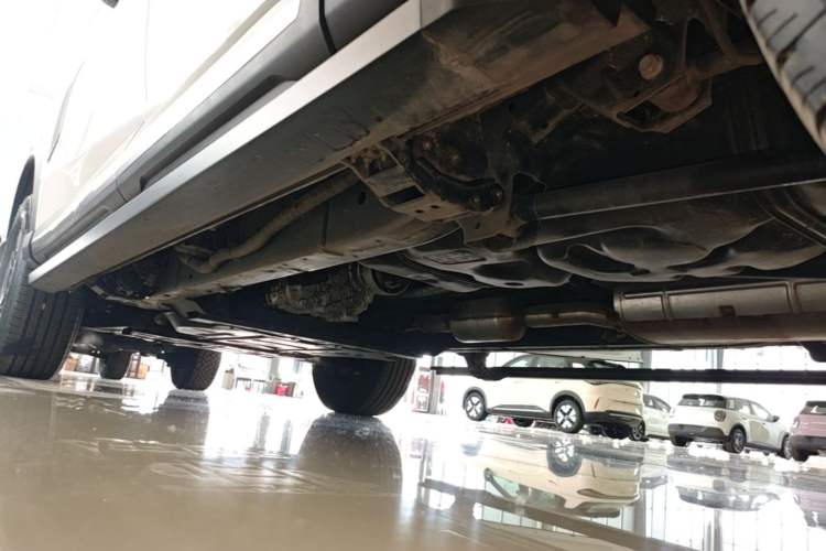 Used Dongfeng Zhengzhou Nissan Z9 GE PHEV 2025 Model 135KM All-Wheel-Drive Luxury Edition Left Side Sill