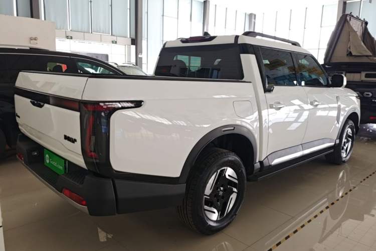 Used Dongfeng Zhengzhou Nissan Z9 GE PHEV 2025 Model 135KM All-Wheel-Drive Luxury Edition Rear Right 45 Deg