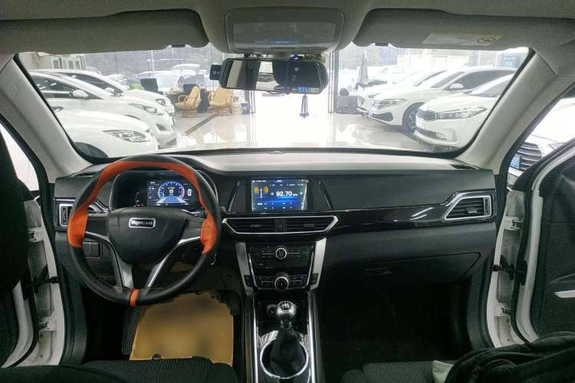 Used DORCEN G60 2019 1.6L Manual Elite Model China VI Center Console