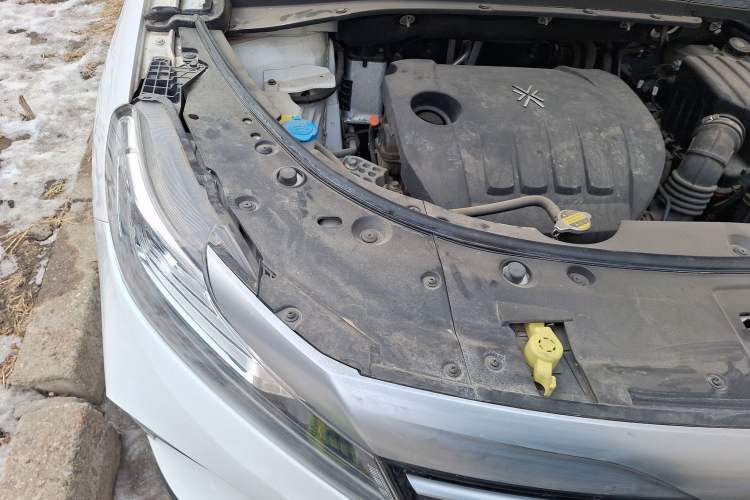 Used DORCEN G60 2019 1.6L Manual Elite Model China V Standard Engine Bay Right