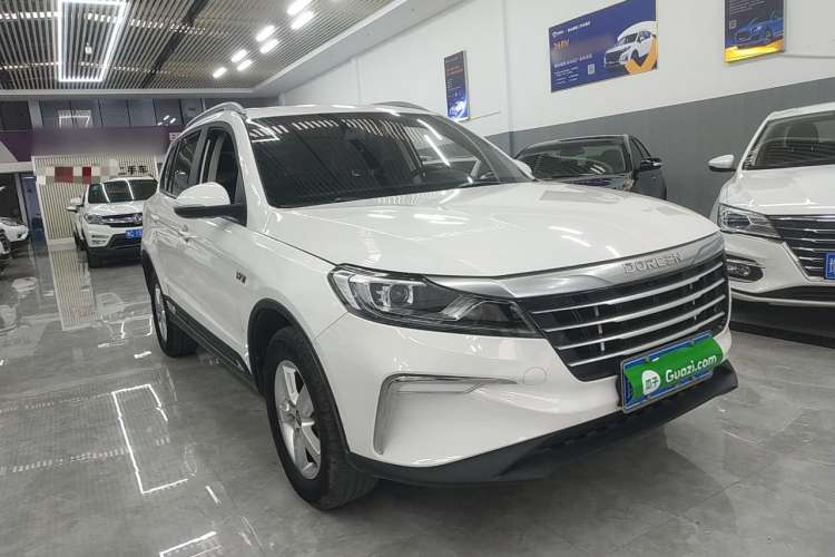 Used DORCEN G60 2019 1.6L Manual Elite Model China VI Front Right 45 Deg