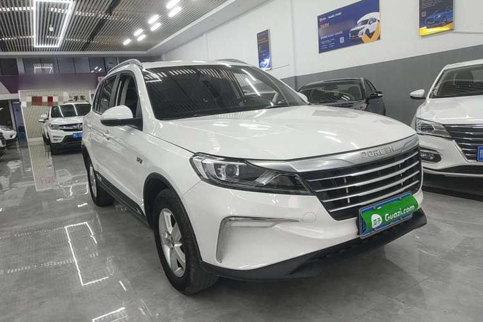 Used DORCEN G60 2019 1.6L Manual Elite Model China VI Front Right 45 Deg