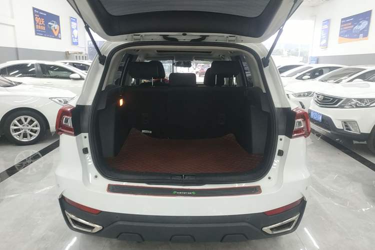 Used DORCEN G60 2019 1.6L Manual Elite Model China VI Trunk